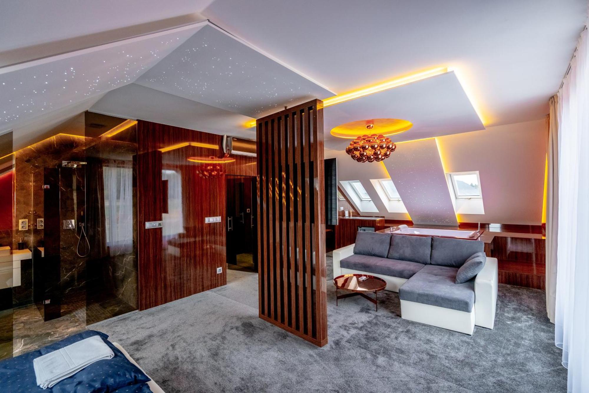 Aroma Gold Hotel Dolní Bousov Kültér fotó
